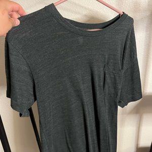 American Apparel large charcoal tee